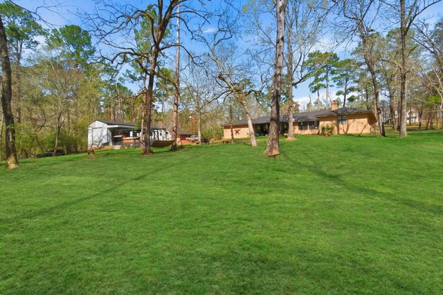 233 Pebble Creek, Livingston, TX 77351