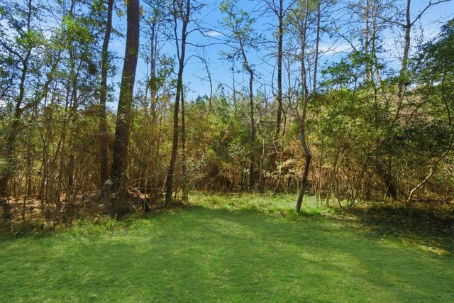 233 Pebble Creek, Livingston, TX 77351