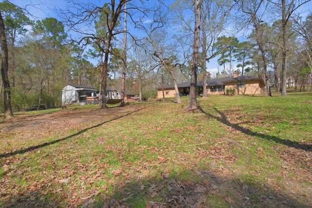 233 Pebble Creek, Livingston, TX 77351