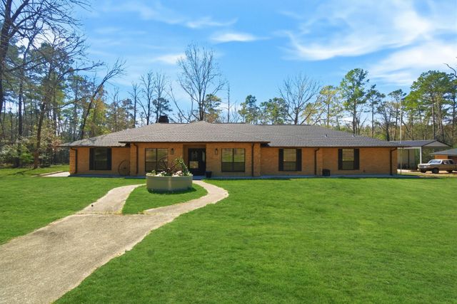 233 Pebble Creek, Livingston, TX 77351