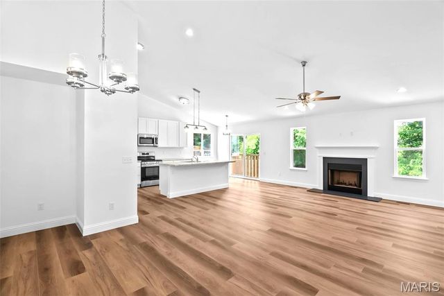 1724 Twelve Oaks Place, Pevely, MO 63070