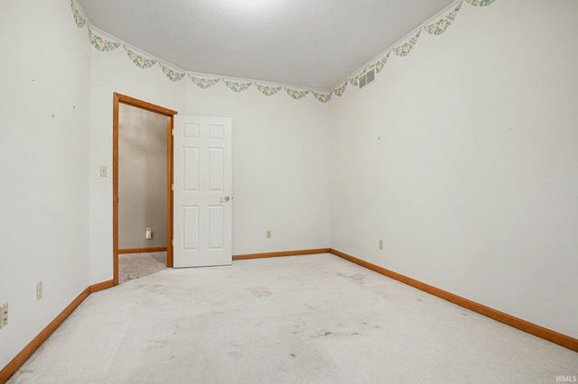 53882 Barrington Lane, Bristol, IN 46507