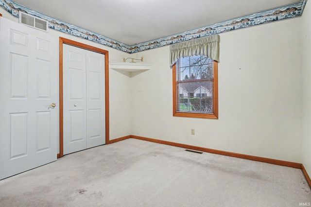 53882 Barrington Lane, Bristol, IN 46507