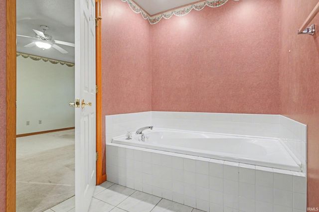 53882 Barrington Lane, Bristol, IN 46507