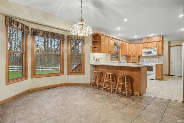 53882 Barrington Lane, Bristol, IN 46507