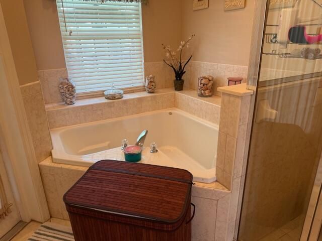 925 SW Worcester Lane SW, Port St. Lucie, FL 34953