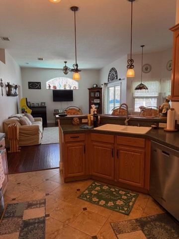 925 SW Worcester Lane SW, Port St. Lucie, FL 34953