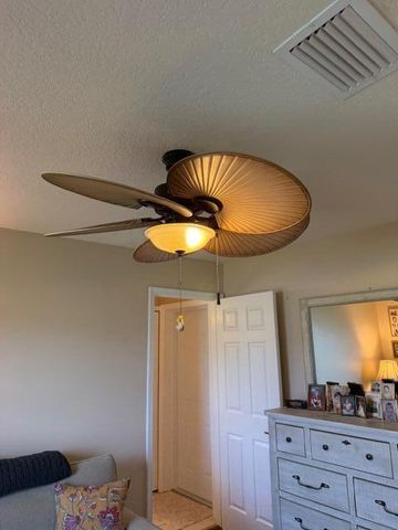 925 SW Worcester Lane SW, Port St. Lucie, FL 34953