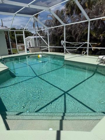 925 SW Worcester Lane SW, Port St. Lucie, FL 34953