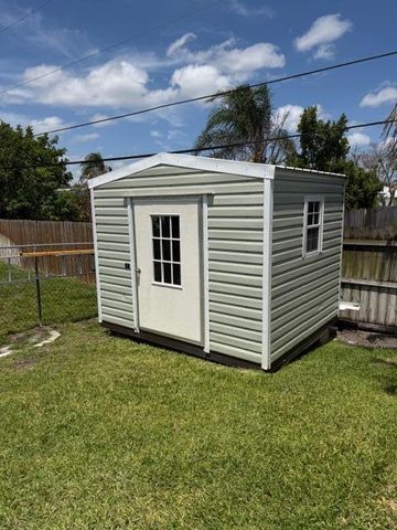 925 SW Worcester Lane SW, Port St. Lucie, FL 34953