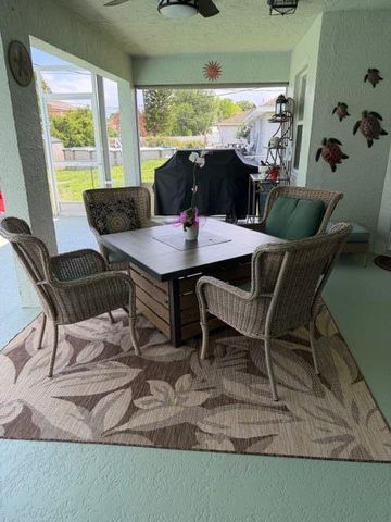 925 SW Worcester Lane SW, Port St. Lucie, FL 34953