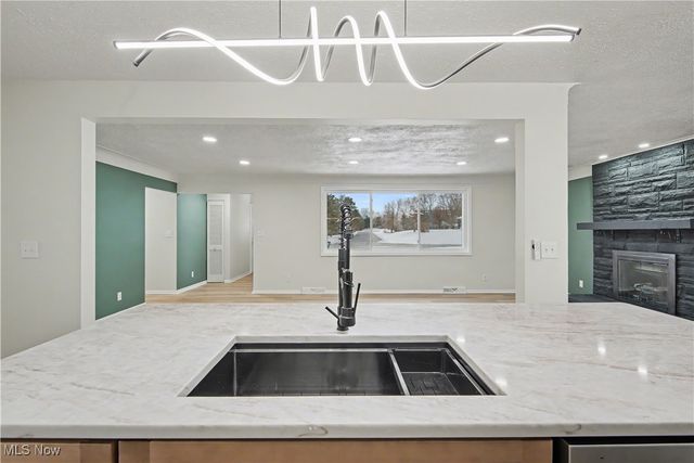 24600 Picone Lane, Bedford Heights, OH 44146