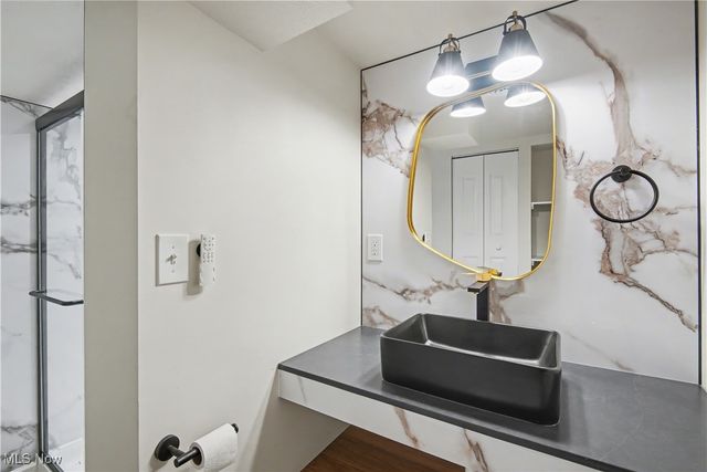 24600 Picone Lane, Bedford Heights, OH 44146