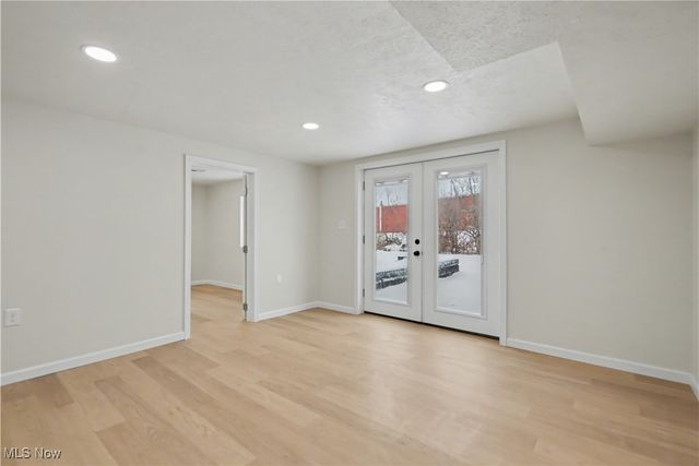 24600 Picone Lane, Bedford Heights, OH 44146