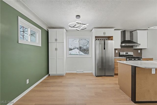 24600 Picone Lane, Bedford Heights, OH 44146