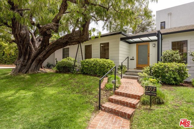 202 S Saltair Avenue, Los Angeles, CA 90049
