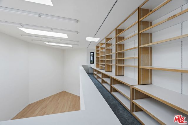 202 S Saltair Avenue, Los Angeles, CA 90049