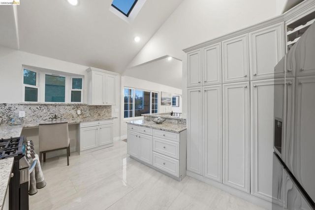 3426 Pierson St, Oakland, CA 94619