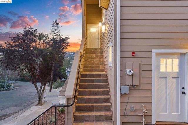 3426 Pierson St, Oakland, CA 94619