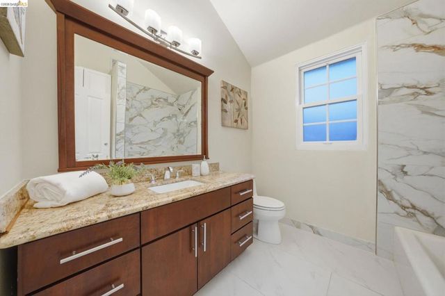 3426 Pierson St, Oakland, CA 94619