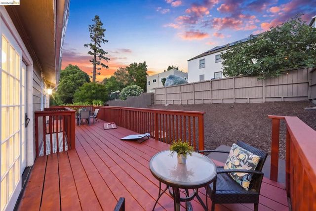 3426 Pierson St, Oakland, CA 94619