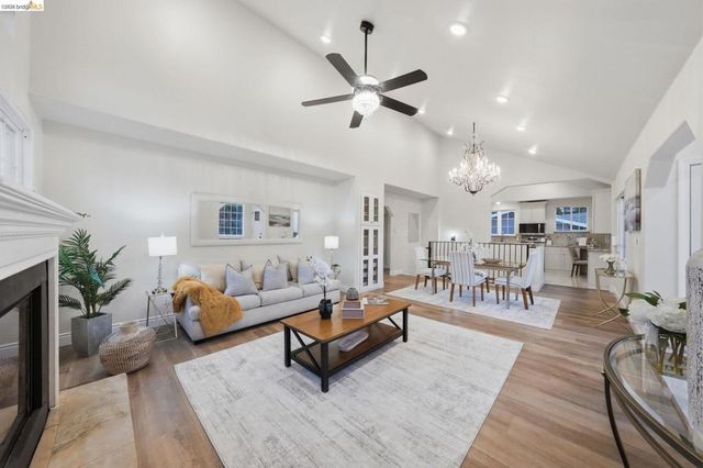 3426 Pierson St, Oakland, CA 94619