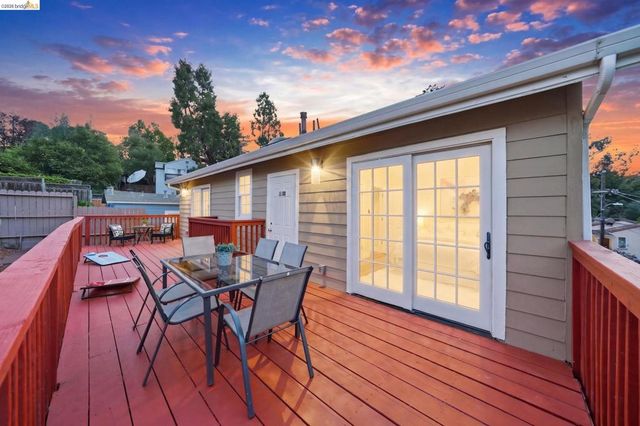 3426 Pierson St, Oakland, CA 94619
