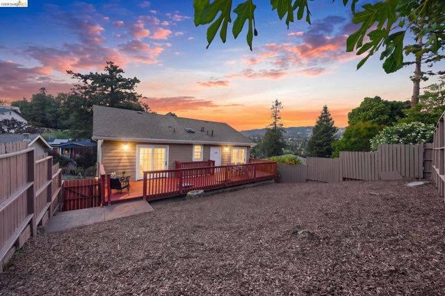 3426 Pierson St, Oakland, CA 94619