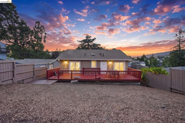 3426 Pierson St, Oakland, CA 94619