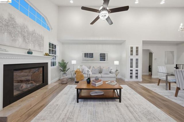 3426 Pierson St, Oakland, CA 94619