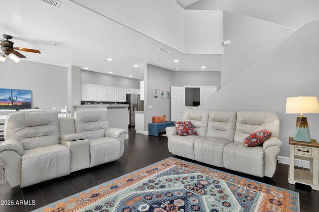 7445 E EAGLE CREST Drive 1056, Mesa, AZ 85207