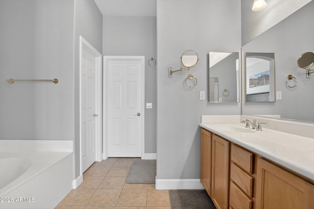 7445 E EAGLE CREST Drive 1056, Mesa, AZ 85207