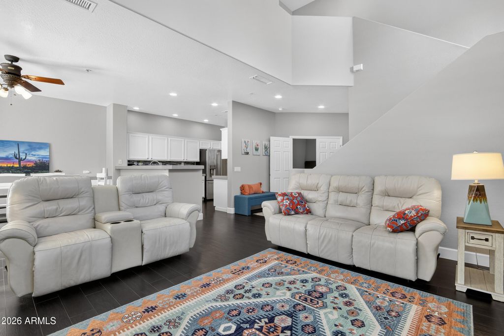 Image 10 of property listing at 7445 E EAGLE CREST Drive 1056, Mesa, AZ 85207