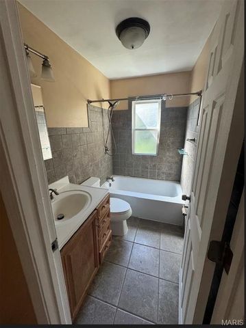 283 S Barat Avenue, Ferguson, MO 63135