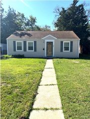283 S Barat Avenue, Ferguson, MO 63135