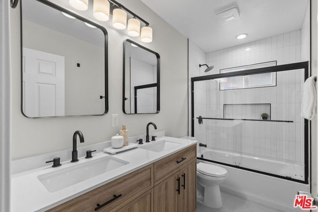 1745 W 39th Street, Los Angeles, CA 90062