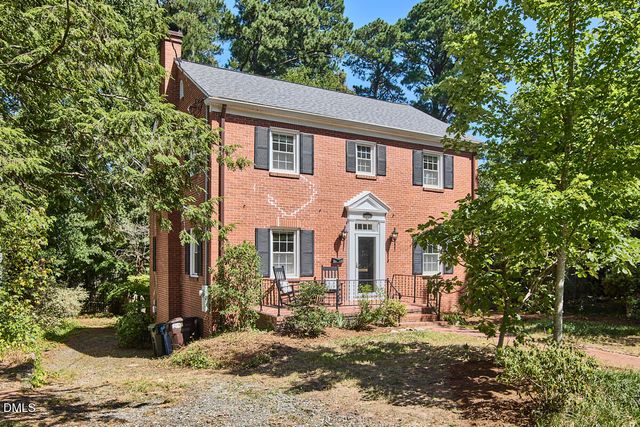 2220 W Club Boulevard, Durham, NC 27705