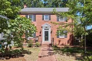 2220 W Club Boulevard, Durham, NC 27705