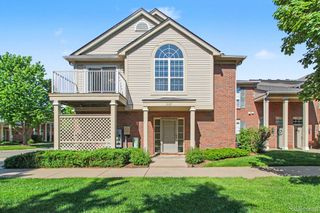 24211 Chesapeake Circle, Commerce Charter Township, MI 48390