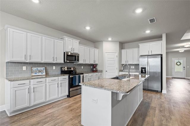 10509 N Redland Street, Mobile, AL 36695
