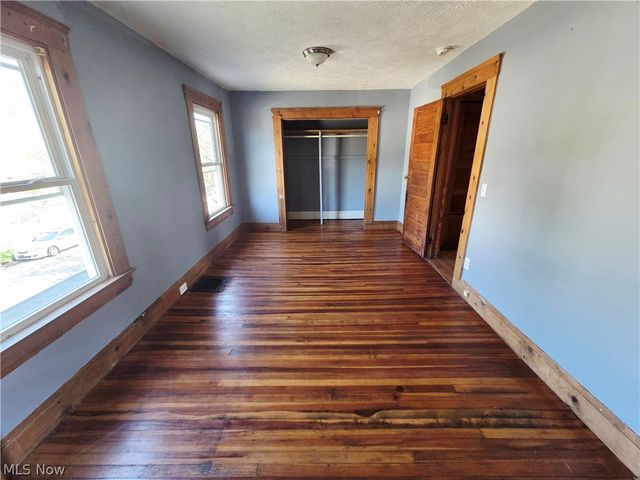 2125 W 81st Street, Cleveland, OH 44102