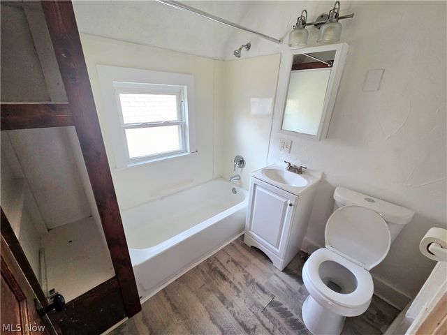 2125 W 81st Street, Cleveland, OH 44102