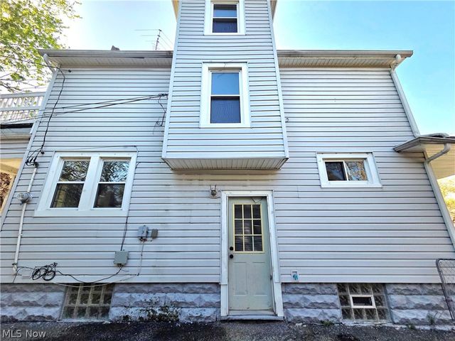 2125 W 81st Street, Cleveland, OH 44102