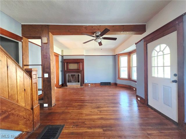 2125 W 81st Street, Cleveland, OH 44102