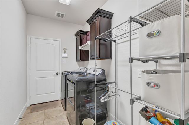 14706 Castle Cove Lane, Houston, TX 77044