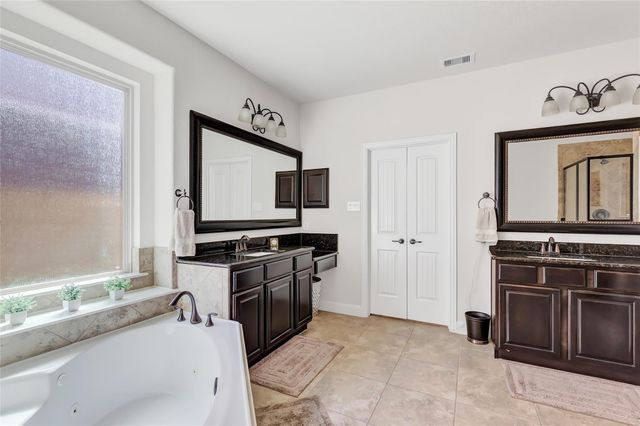 14706 Castle Cove Lane, Houston, TX 77044