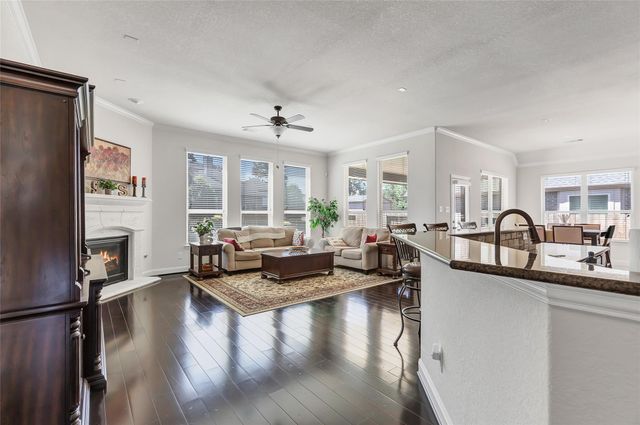14706 Castle Cove Lane, Houston, TX 77044