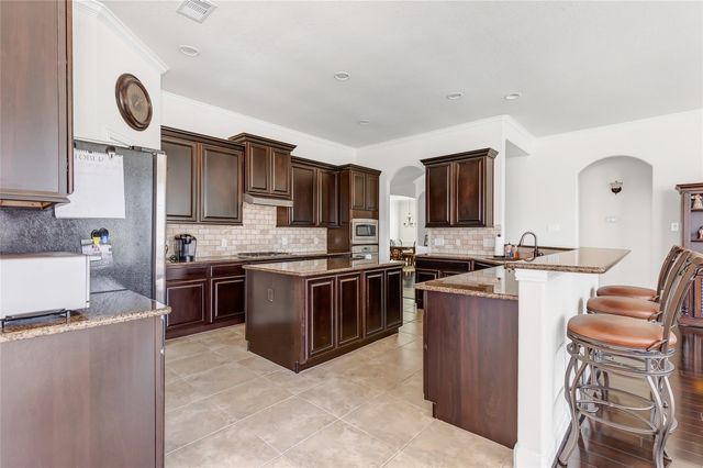 14706 Castle Cove Lane, Houston, TX 77044