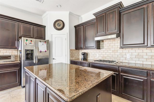 14706 Castle Cove Lane, Houston, TX 77044