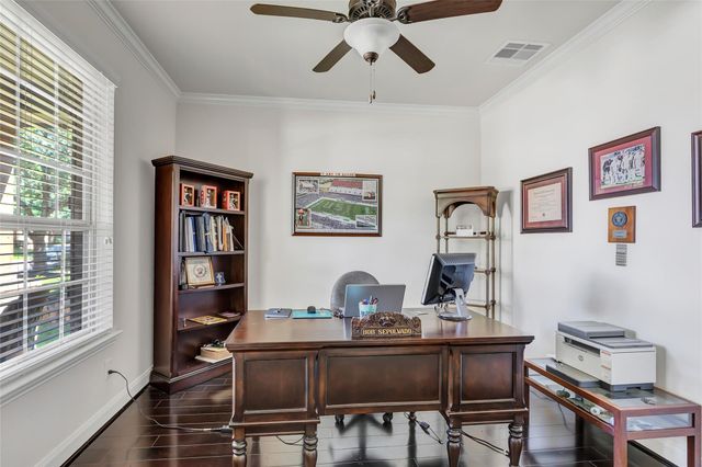 14706 Castle Cove Lane, Houston, TX 77044